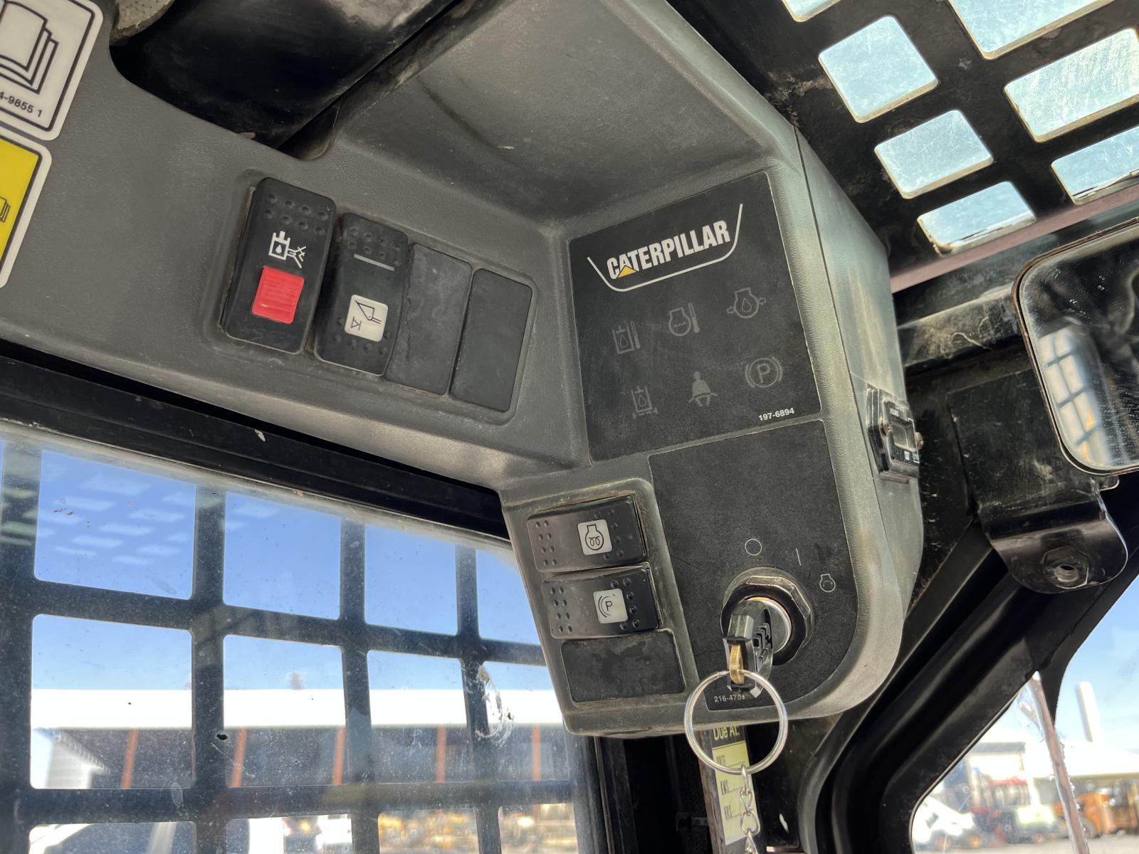 ./imagenes/INVOICE/2019/15904/CATERPILLAR 232B (9).JPG